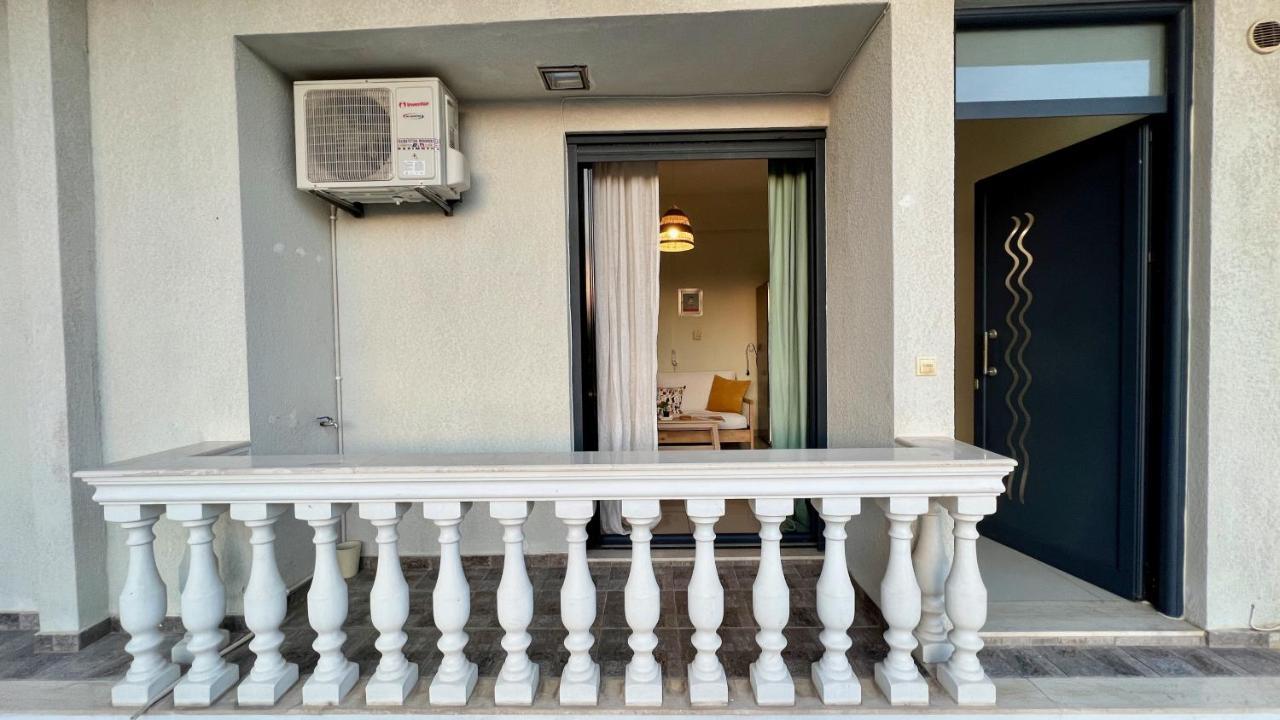 100 Meters From The Sea Apartman Xilókasztro Kültér fotó